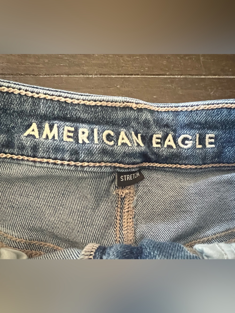 American Eagle Stretch Mom High Rise Jean Shorts Size 4 - Picture 2 of 9